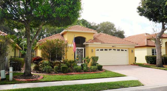 Photo of 2010 Bonisle Cir, Riviera Beach, FL 33418
