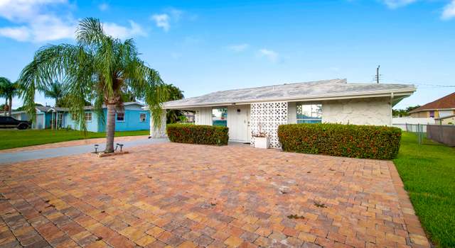 Photo of 155 N Riomar Dr N, Port Saint Lucie, FL 34952