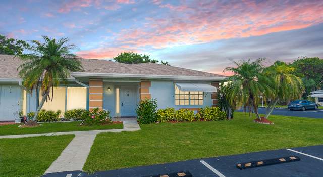 Photo of 517 SE Crooked Lake Ln Unit D, Fort Pierce, FL 34982