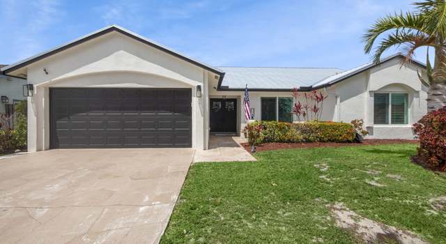 Photo of 8401 Winnipesaukee Way, Lake Worth, FL 33467