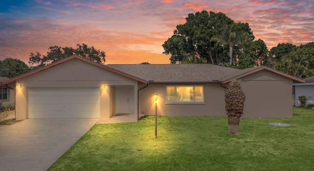 Photo of 1143 SE Sabina Ln, Port Saint Lucie, FL 34983