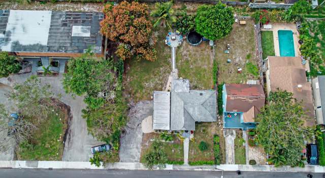 Photo of 1109 S Pine St, Lake Worth Beach, FL 33460