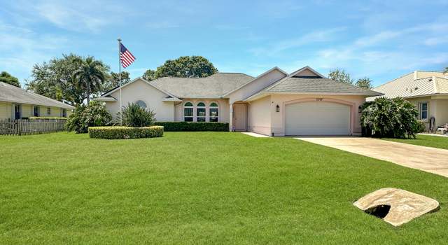 Photo of 5207 Indian Bend Ln, Fort Pierce, FL 34951