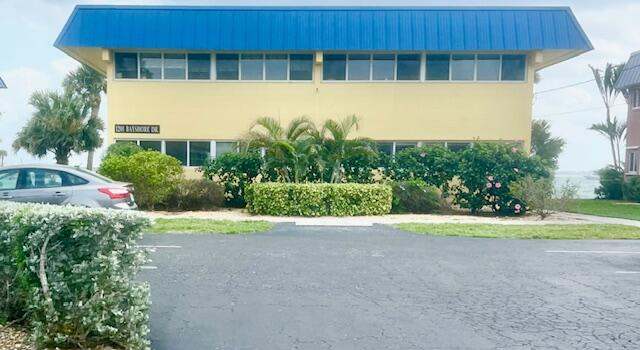 Photo of 1201 Bayshore Dr #101, Fort Pierce, FL 34949
