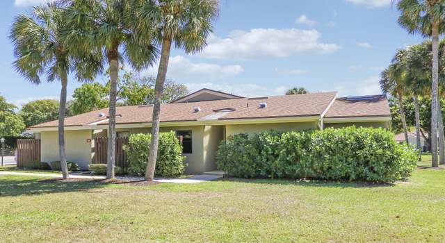 Photo of 92 Meadows Dr, Boynton Beach, FL 33436