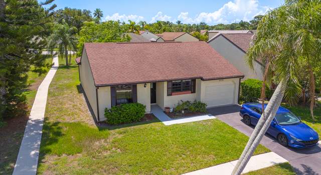 Photo of 2229 SE Brekenridge Cir, Port Saint Lucie, FL 34952
