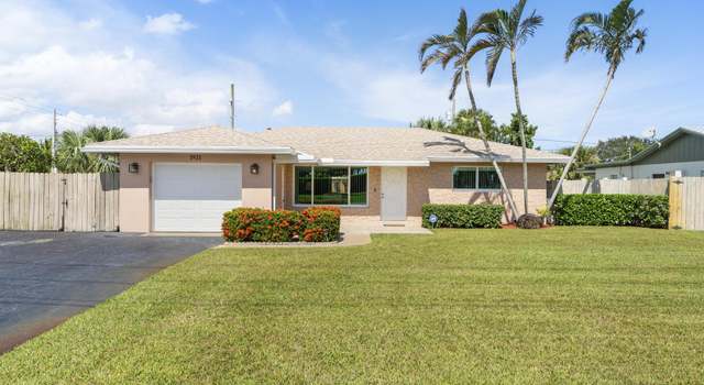 Photo of 1921 Gregory Rd, Lake Clarke Shores, FL 33406