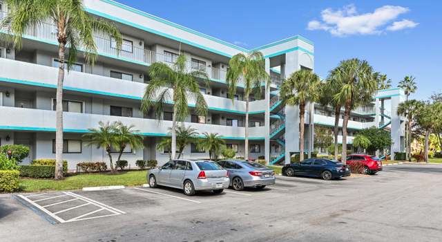 Photo of 4725 Lucerne Lakes Blvd #410, Lake Worth, FL 33467