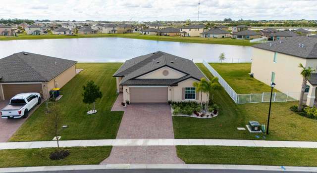 Photo of 999 Bent Creek Dr, Fort Pierce, FL 34947