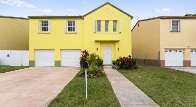 Photo of 12113 SW 272nd Ter, Homestead, FL 33032