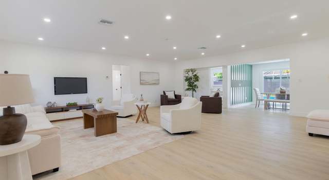 Photo of 739 SE 11th Ave, Deerfield Beach, FL 33441