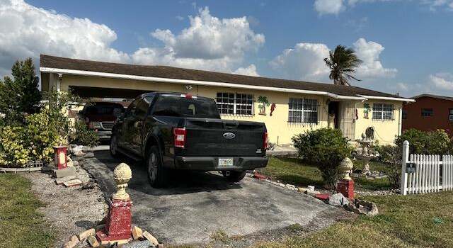 Photo of 430 Eilon Ave, South Bay, FL 33493