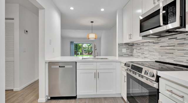 Photo of 208 Palmetto Ct, Jupiter, FL 33458