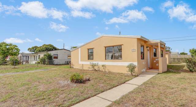 Photo of 1070 W 26th Ct, Riviera Beach, FL 33404