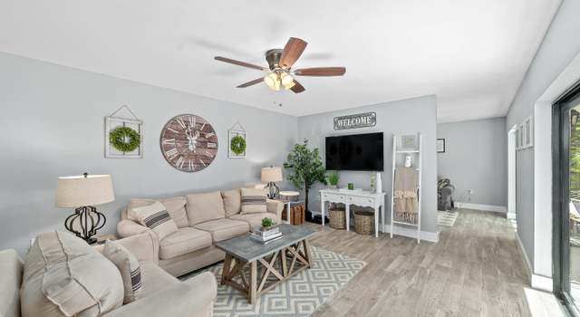 Photo of 303 3rd Ter, Palm Beach Gardens, FL 33418