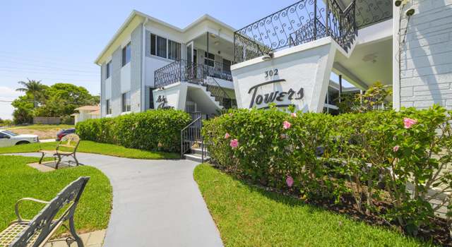 Photo of 302 Lake Osborne Dr #15, Lake Worth, FL 33461