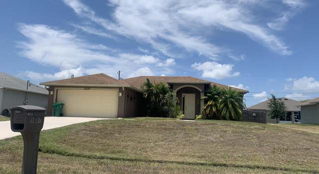 Photo of 1137 SW Gaffney Ave, Port Saint Lucie, FL 34953