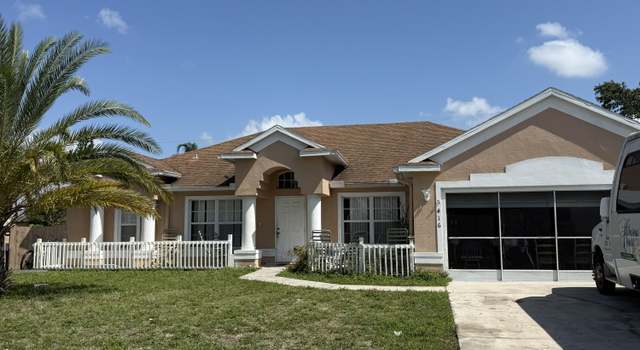 Photo of 416 SE Calmoso Dr, Port Saint Lucie, FL 34983