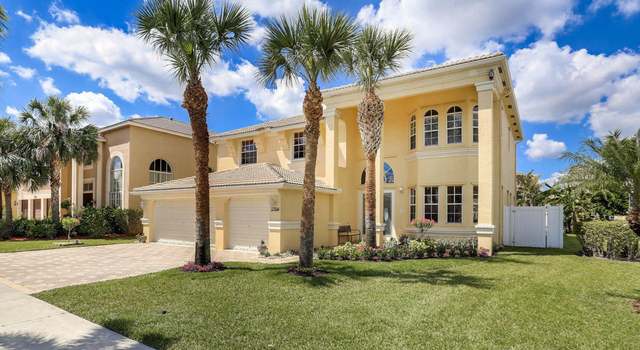 Photo of 2304 Ridgewood Cir, Royal Palm Beach, FL 33411