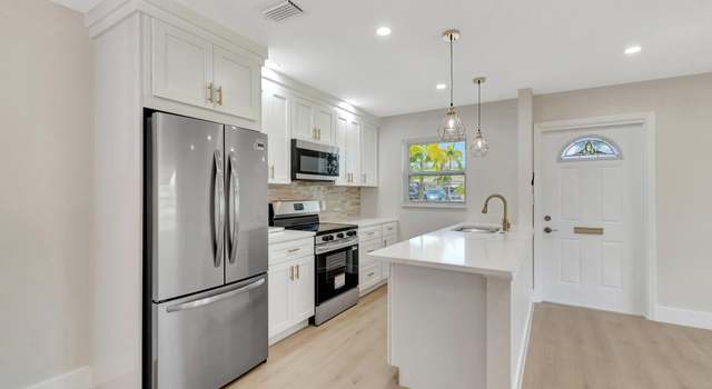 Photo of 470 High Point Dr Unit A, Delray Beach, FL 33445