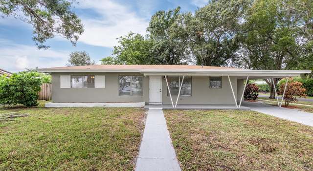 Photo of 811 W Country Club Cir, Plantation, FL 33317