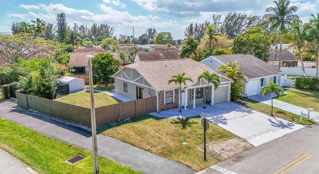 Photo of 11120 N Terradas Ln, Boca Raton, FL 33428