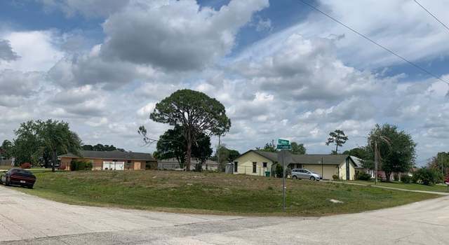 Photo of 1349 SE Preston Ln, Port Saint Lucie, FL 34983