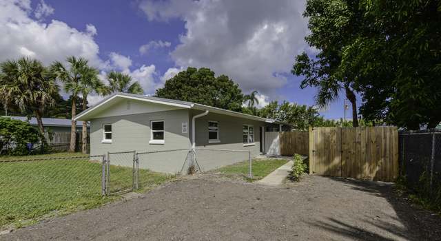 Photo of 377 SE Tejon St, Stuart, FL 34996