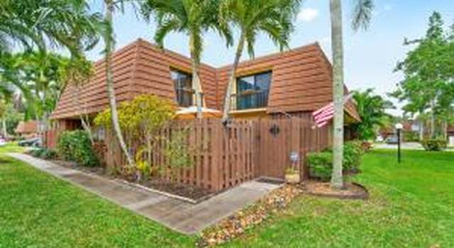 Photo of 825 Center St Unit 13b, Jupiter, FL 33458