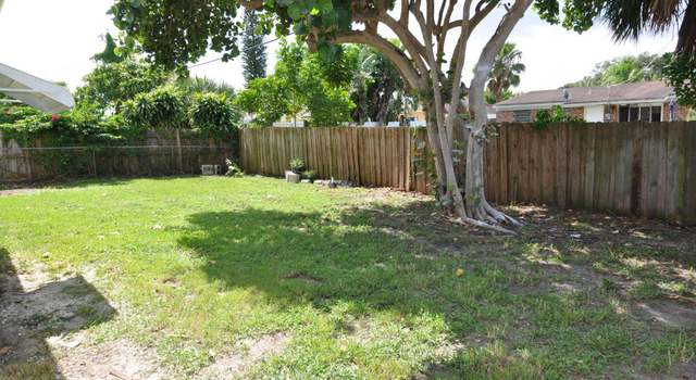Photo of 3864 Gull Rd, Palm Beach Gardens, FL 33410