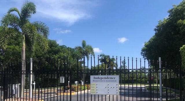 Photo of 681 Imperial Lake Rd, West Palm Beach, FL 33413