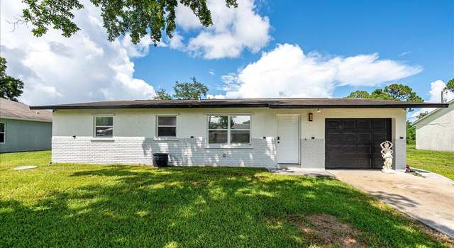 Photo of 673 NE Horizon Ln, Port Saint Lucie, FL 34983