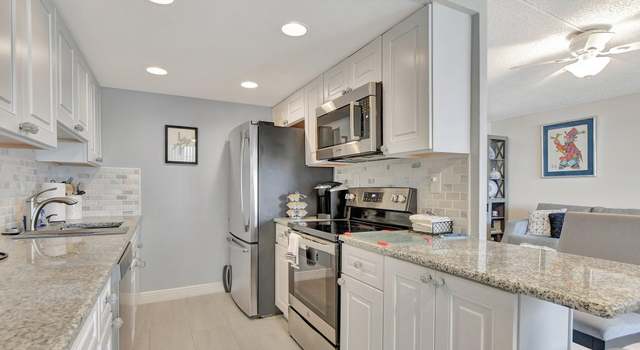 Photo of 1081 Exeter E, Boca Raton, FL 33434