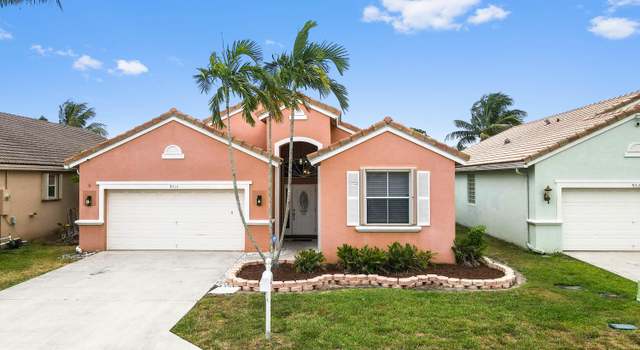 Photo of 9514 Lago Dr, Boynton Beach, FL 33472