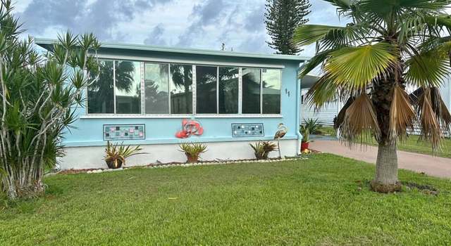 Photo of 11 SE Casa Rio Rd, Port St. Lucie, FL 34952