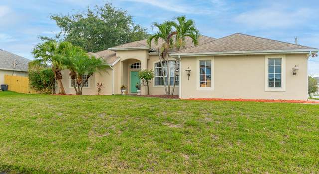 Photo of 1501 SW Kamchatka Ave, Port Saint Lucie, FL 34953