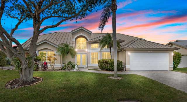 Photo of 131 Queens Rd, Hutchinson Island, FL 34949