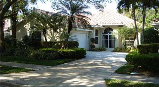 Photo of 237 E Tall Oaks Cir, Palm Beach Gardens, FL 33410