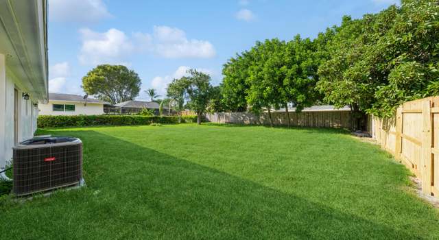 Photo of 213 SW 12th Ave, Boynton Beach, FL 33435