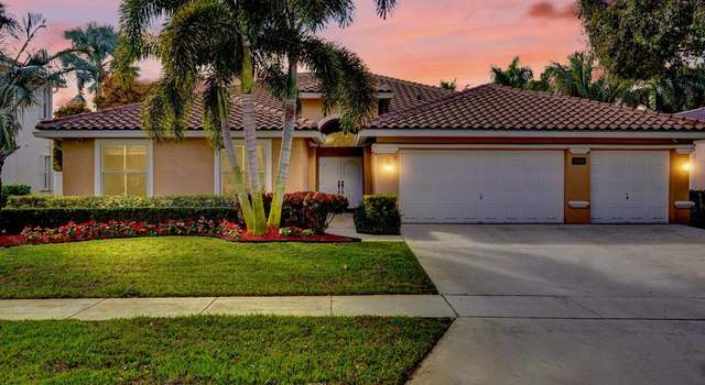 Photo of 5568 Lake Shore Village Cir, Lake Worth, FL 33463