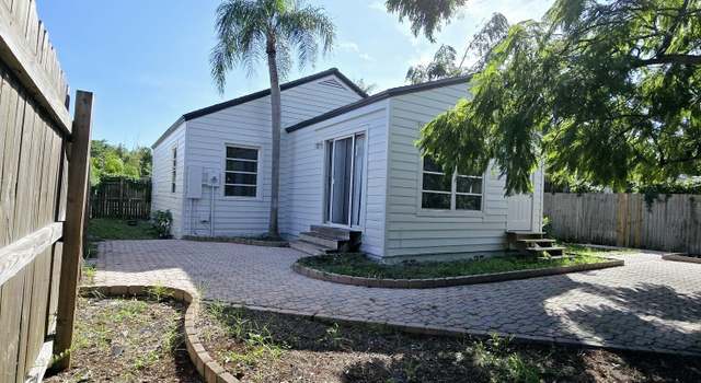 Photo of 719 Valley Forge Rd, West Palm Beach, FL 33405