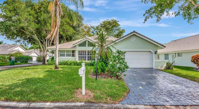 Photo of 5395 Pine Cir, Coral Springs, FL 33067