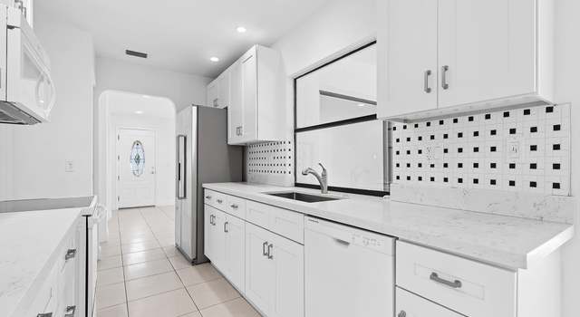 Photo of 14718 Shadow Wood Ln, Delray Beach, FL 33484