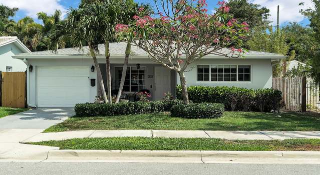 Photo of 224 Dartmouth Dr, Lake Worth Beach, FL 33460