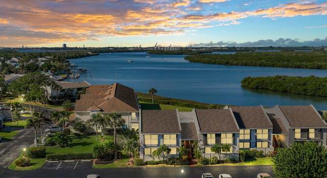 Photo of 3225 S Lakeview Cir #201, Fort Pierce, FL 34949