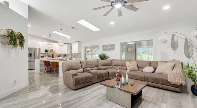 Photo of 298 Las Palmas St, Royal Palm Beach, FL 33411