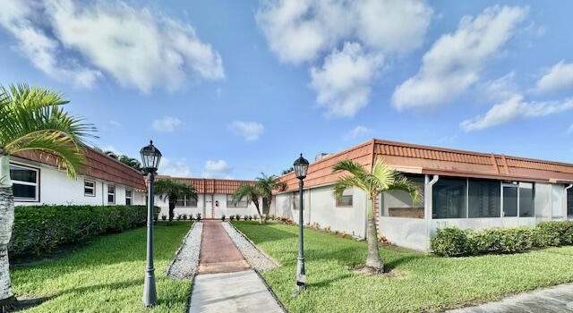 Photo of 162 Waterford G, Delray Beach, FL 33446