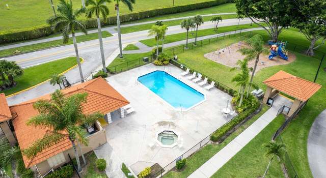 Photo of 21430 Millbrook Ct, Boca Raton, FL 33498