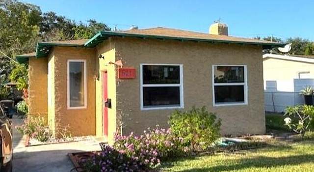 Photo of 521 E Lakewood Rd, West Palm Beach, FL 33405