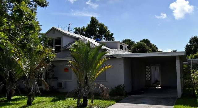 Photo of 1016 Mayflower Rd, Fort Pierce, FL 34950